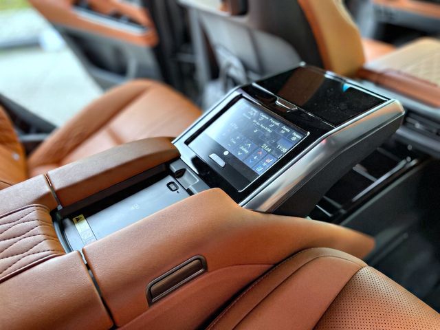 Lexus LX - зображення 4