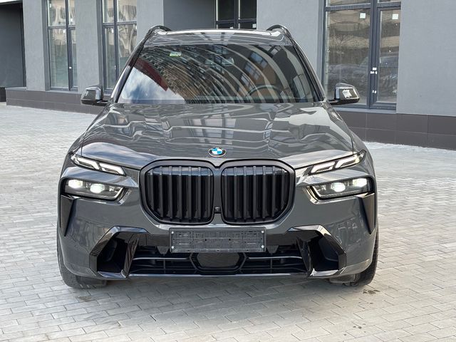 BMW X7 - зображення 1