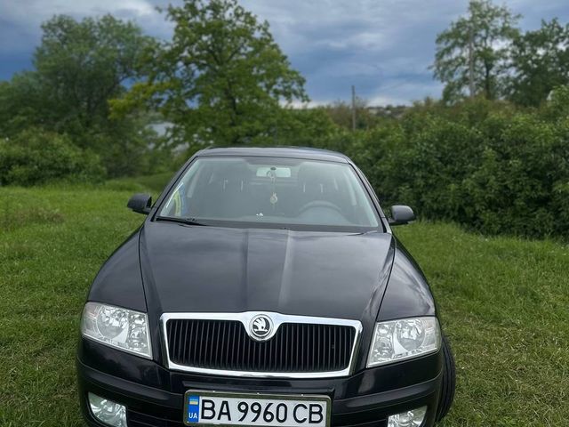 Skoda Octavia - фото 2