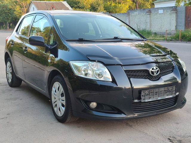 Toyota Auris - зображення 5