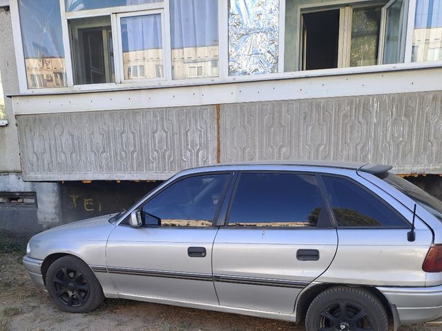 Opel Astra - зображення 1