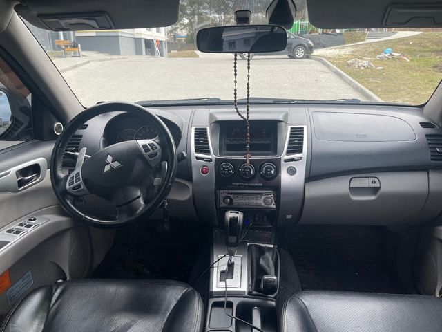 Mitsubishi Pajero Sport - зображення 3