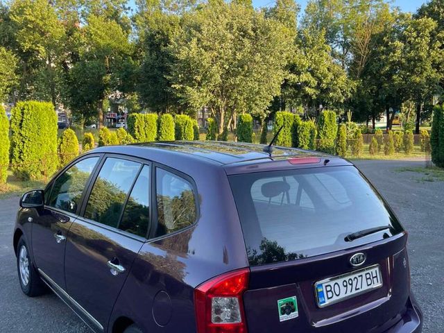 Kia Carens - зображення 4