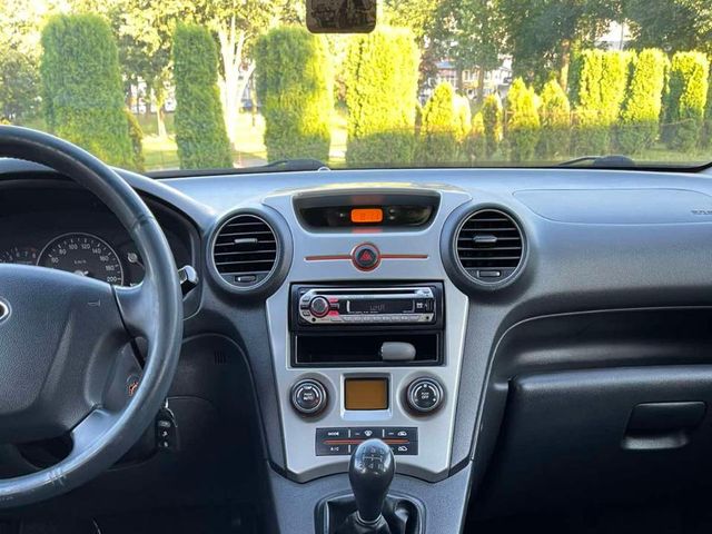 Kia Carens - зображення 5