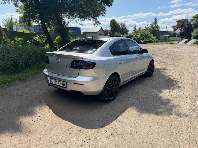 Mazda 3 - зображення 1