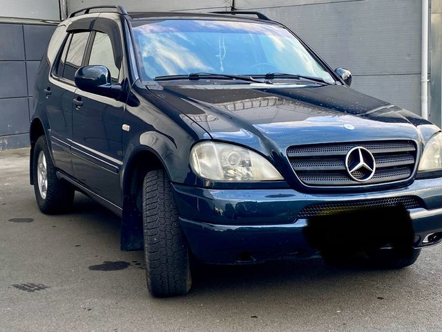 Mercedes-Benz M-Класс - зображення 1