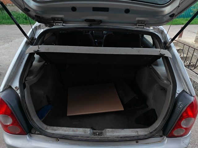 Mazda 323 - зображення 3