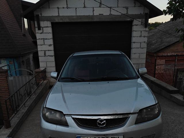 Mazda 323 - зображення 2