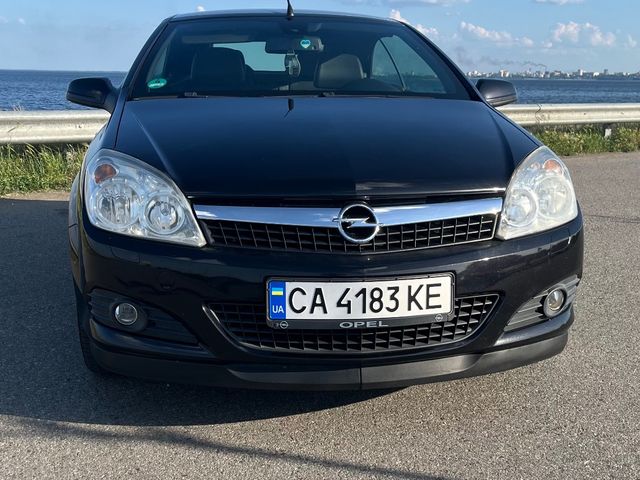Opel Astra - фото 1