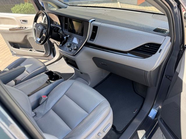 Toyota Sienna - зображення 2