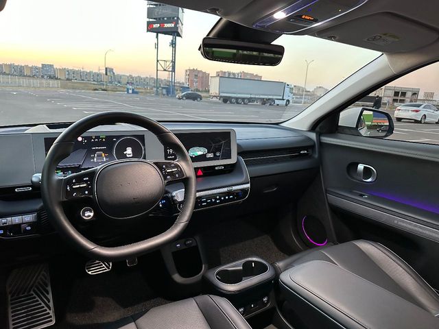Hyundai IONIQ 5 - зображення 4