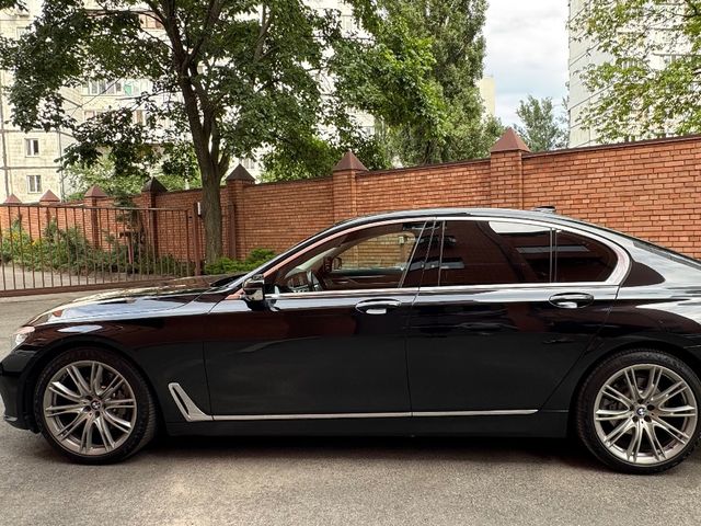 BMW 7 серії - зображення 5