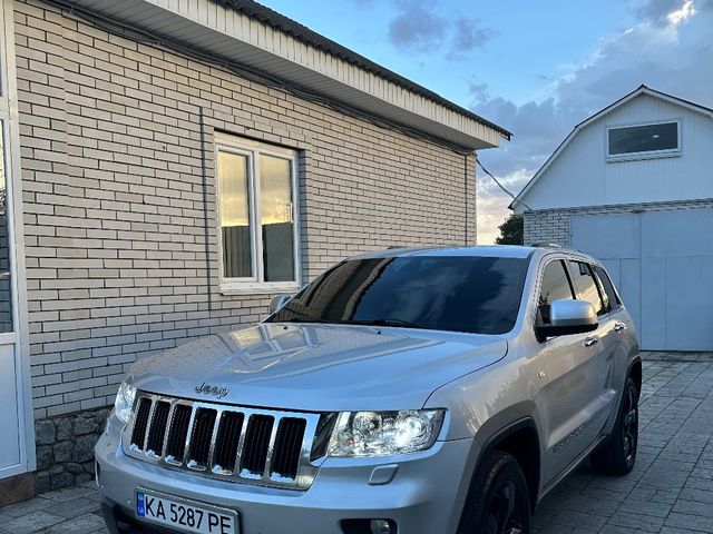 Jeep Grand Cherokee - зображення 1