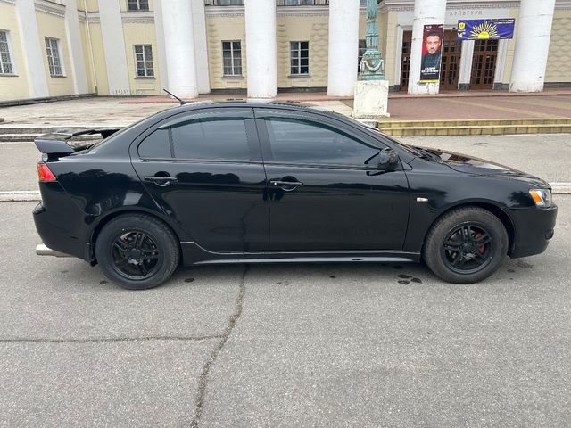 Mitsubishi Lancer - фото 5