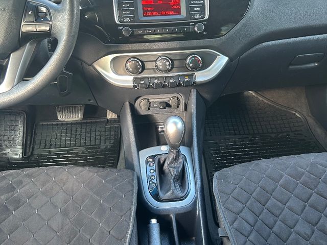 Kia Rio - фото 5