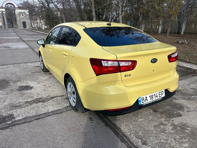 Kia Rio - фото 2