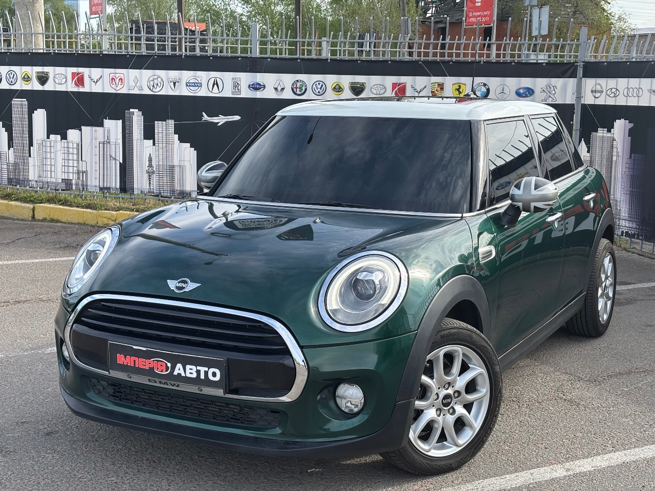 Mini Hatch - фото 5