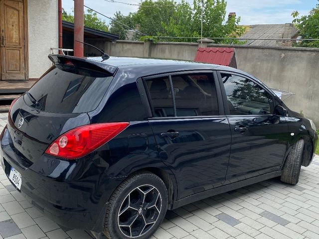 Nissan Tiida - зображення 4