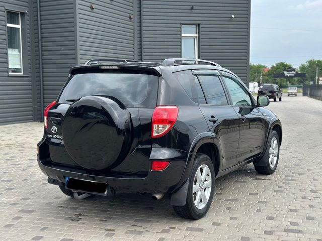 Toyota RAV4 - зображення 5