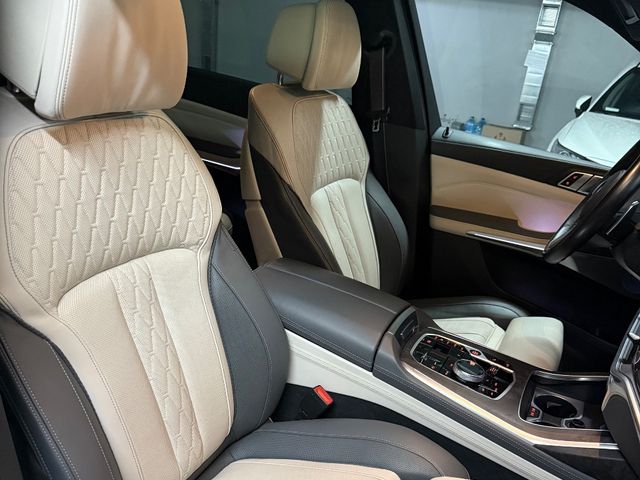 BMW X7 - зображення 3