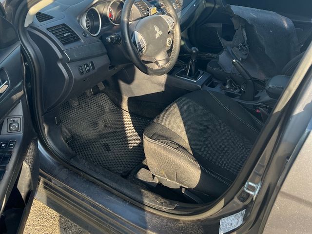 Mitsubishi Lancer - зображення 4