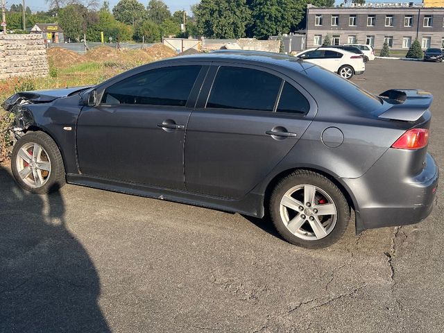 Mitsubishi Lancer - зображення 3