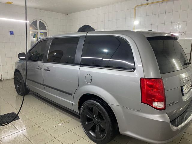 Dodge Caravan - зображення 5