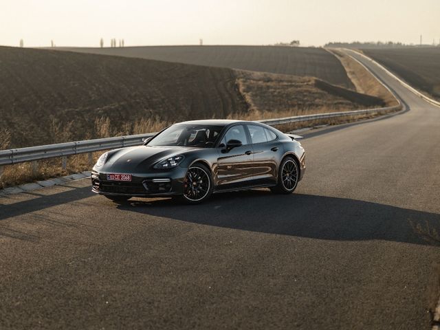 Porsche Panamera - зображення 1