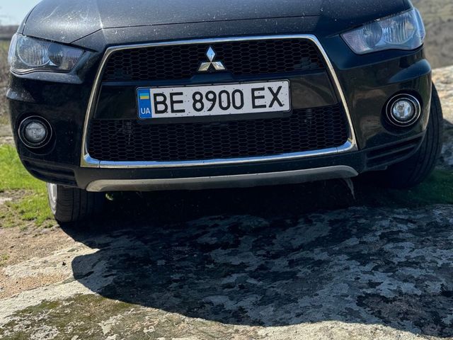 Mitsubishi Outlander - фото 5