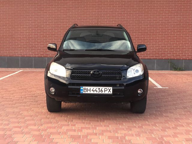 Toyota RAV4 - зображення 1
