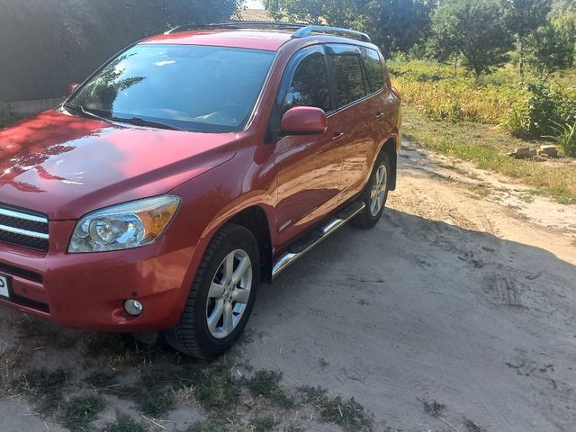 Toyota RAV4 - зображення 1