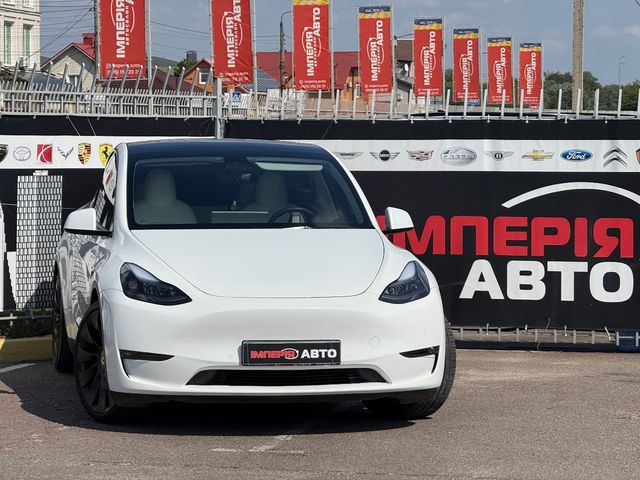 Tesla Model Y - фото 3