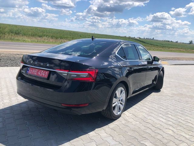 Skoda Superb - фото 4
