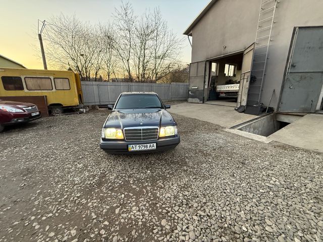 Mercedes-Benz W124 - зображення 2