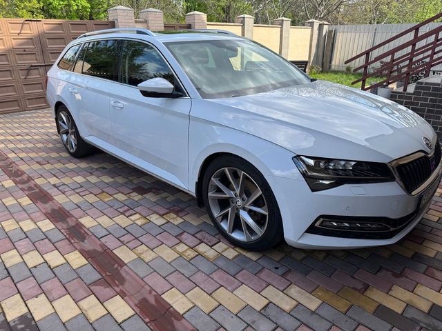 Skoda Superb - фото 4