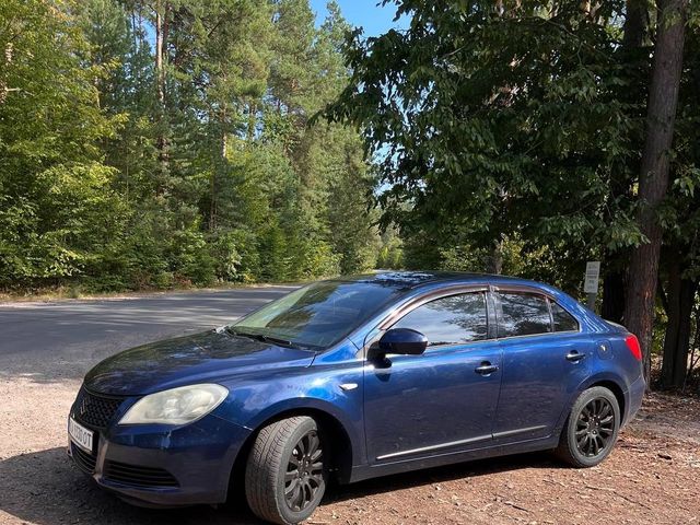 Suzuki Kizashi - фото 1