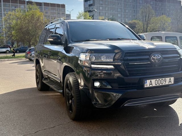 Toyota Land Cruiser - зображення 1