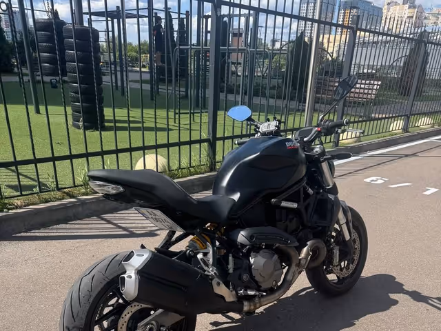 Ducati Monster 821 - зображення 4