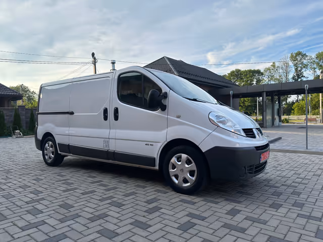 Renault Trafic - фото 5