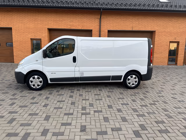 Renault Trafic - фото 4