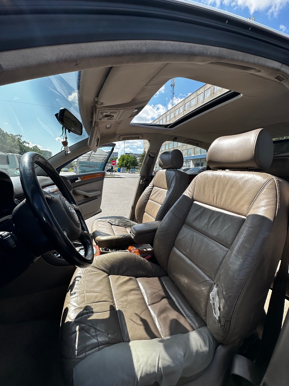 Audi A6 - фото 10