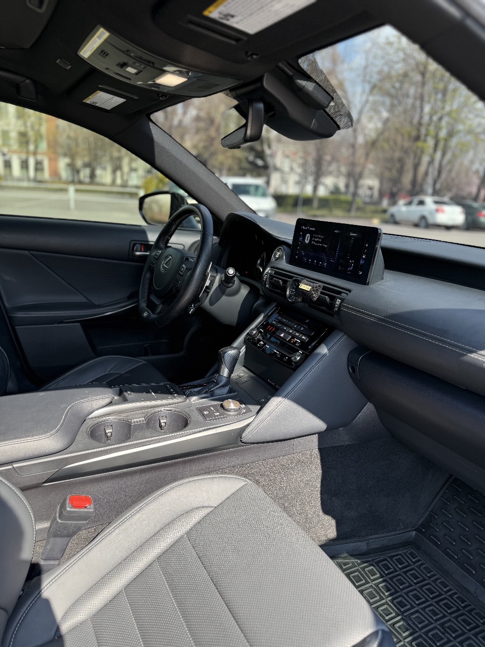 Lexus IS - фото 25