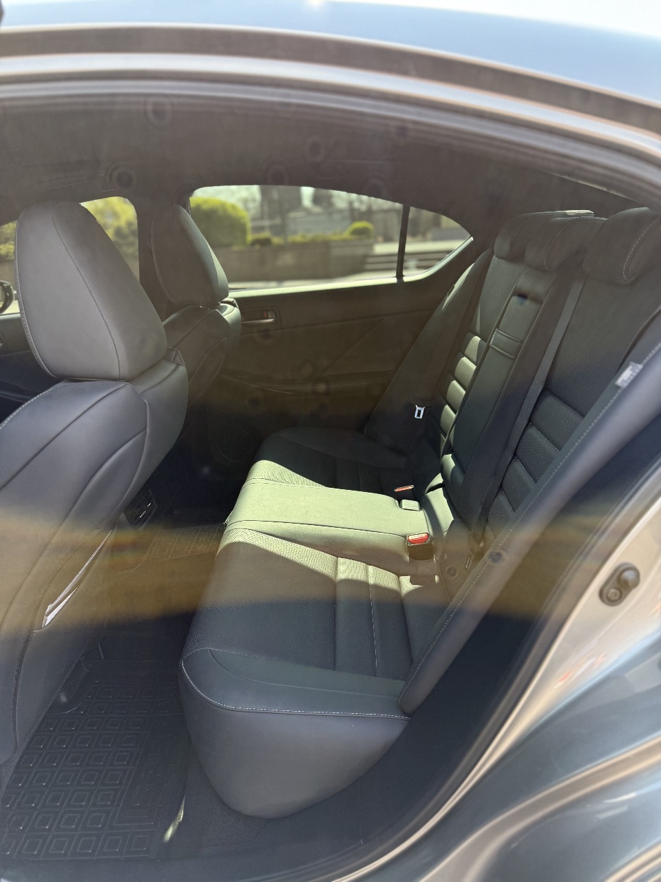 Lexus IS - фото 24