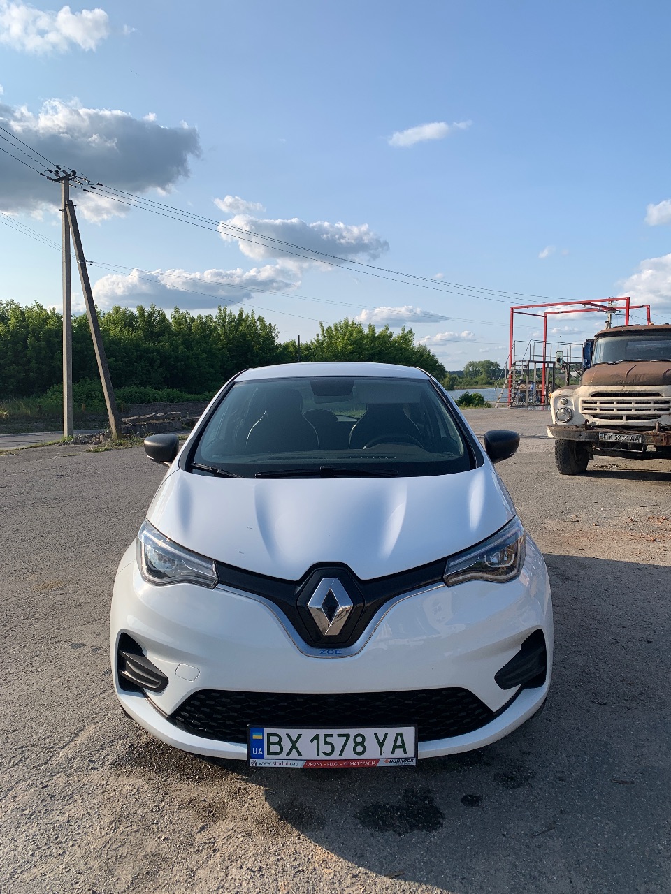 Renault ZOE - фото 1