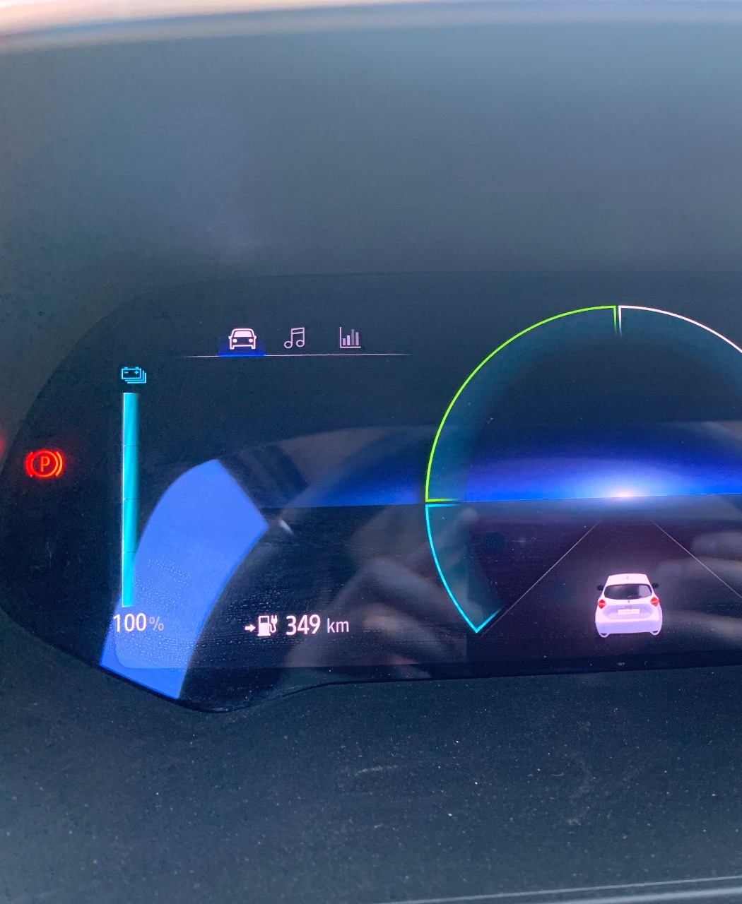 Renault ZOE - фото 13