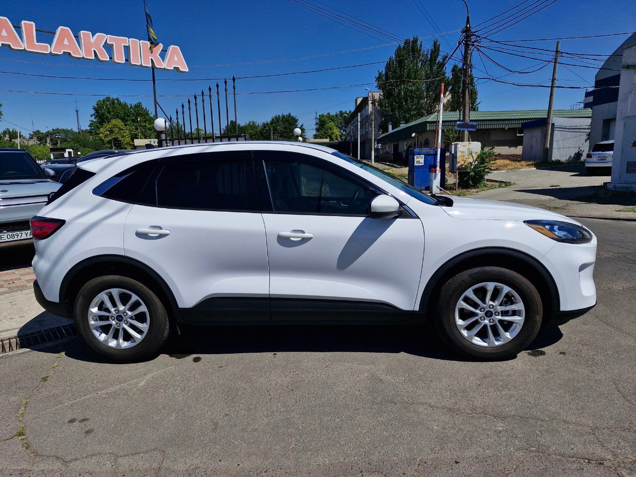 Ford Escape - фото 4