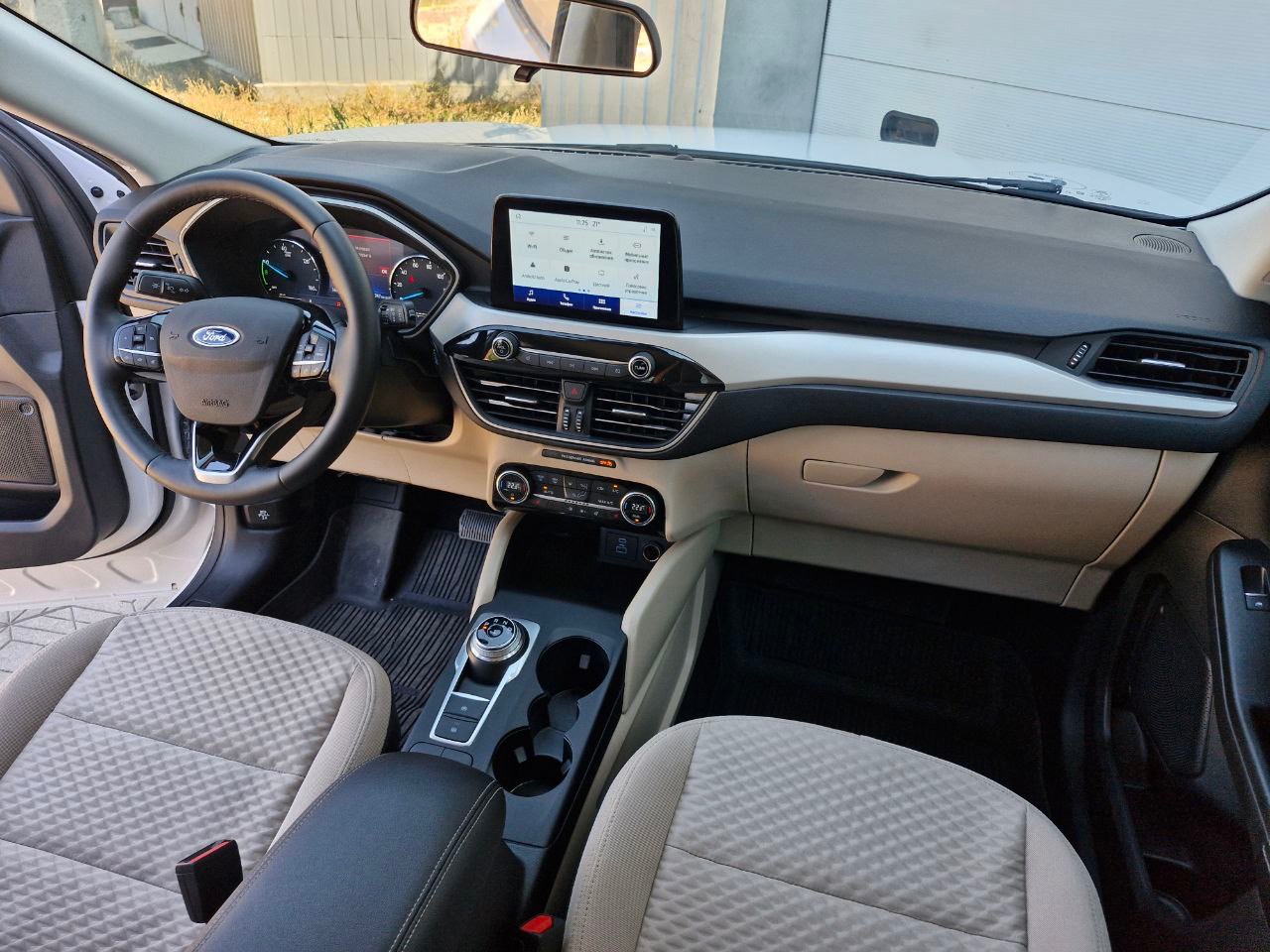 Ford Escape - фото 13