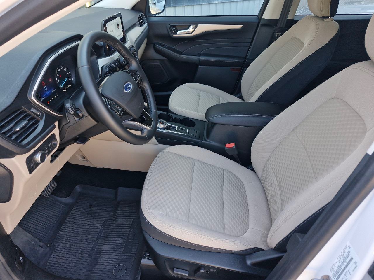 Ford Escape - фото 12