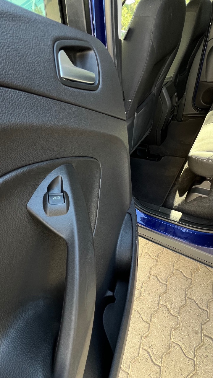 Ford Escape - фото 19