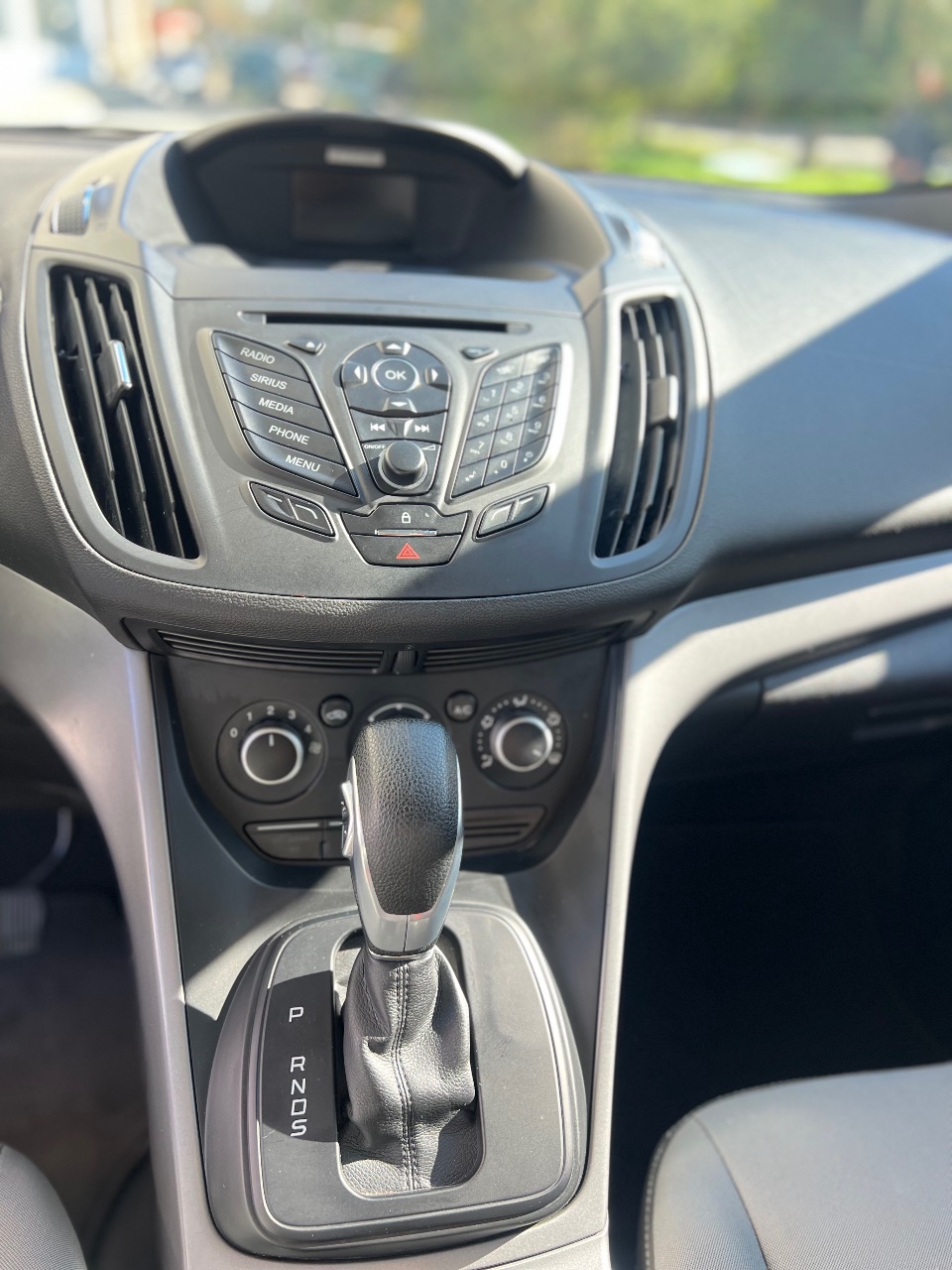 Ford Escape - фото 6